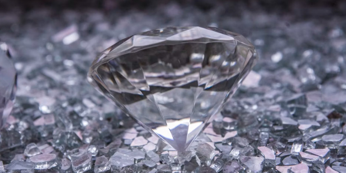 Dazzling Debate: Diamonds vs Sapphires - Unveiling the Gemstone Showdown