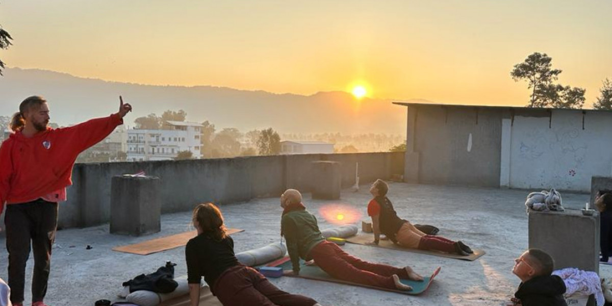 200 Hours Yoga Teacher Training in India