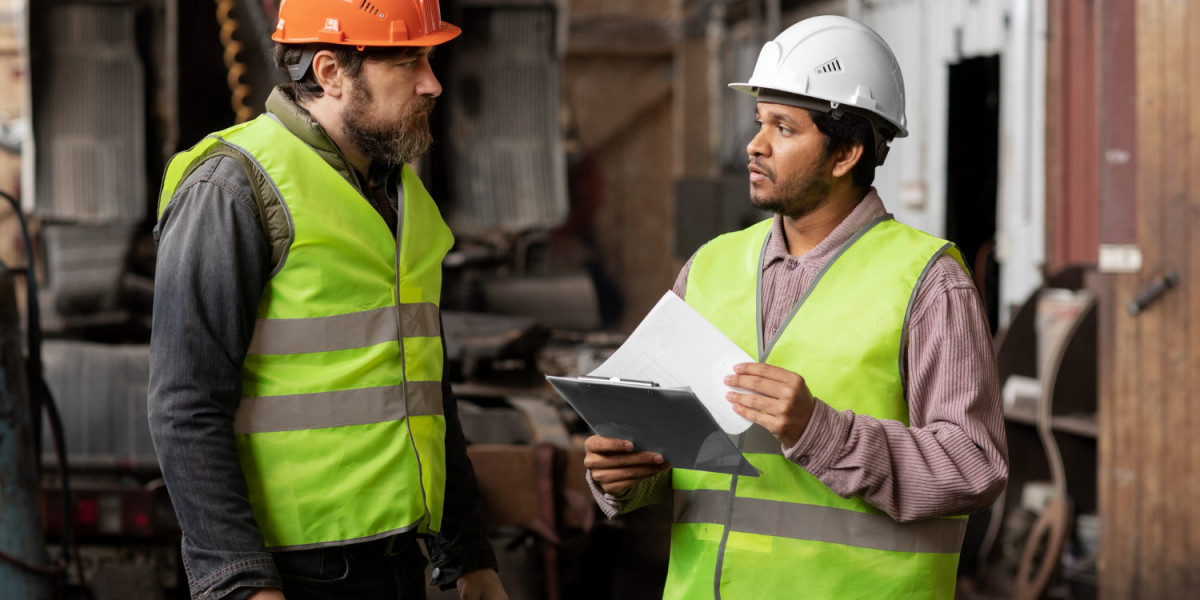 Top 8 Benefits of Field Service Management Software in Small Businesses